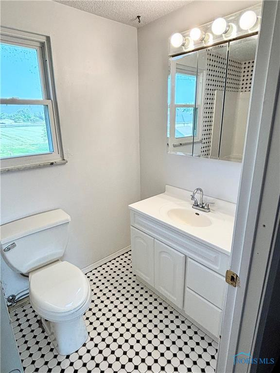 1105 S Lallendorf Road