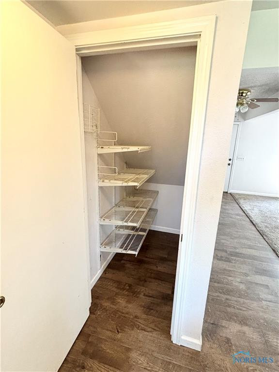 1105 S Lallendorf Road