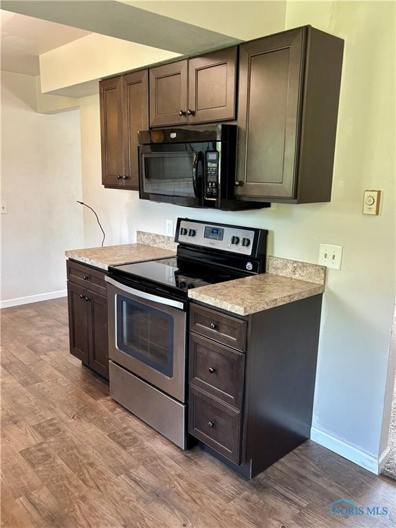 1105 S Lallendorf Road