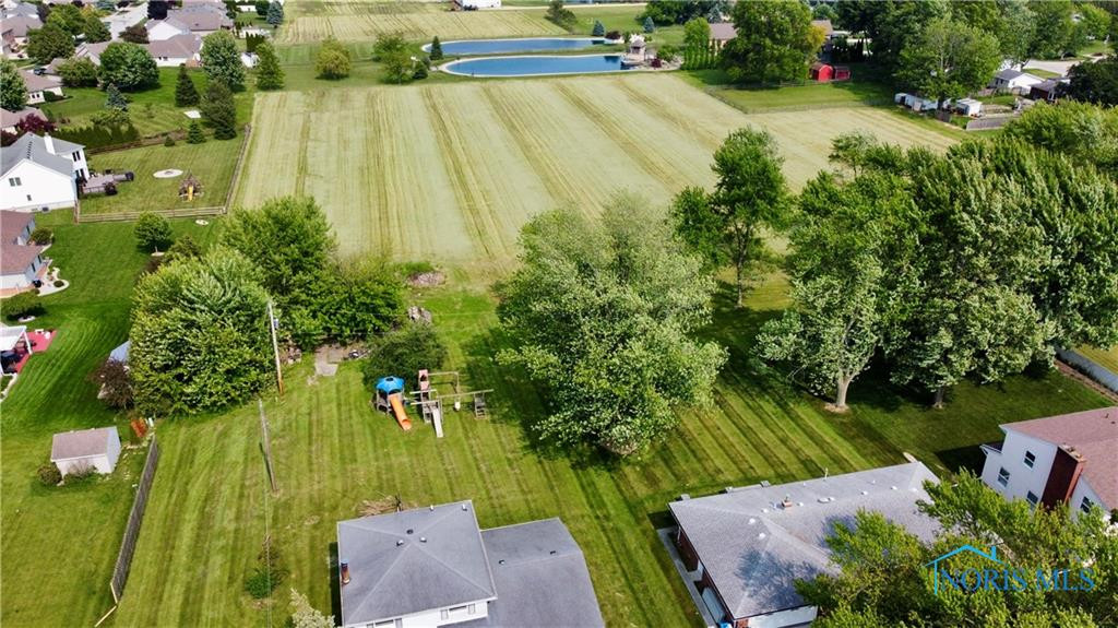 1105 S Lallendorf Road