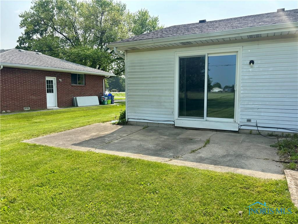 1105 S Lallendorf Road