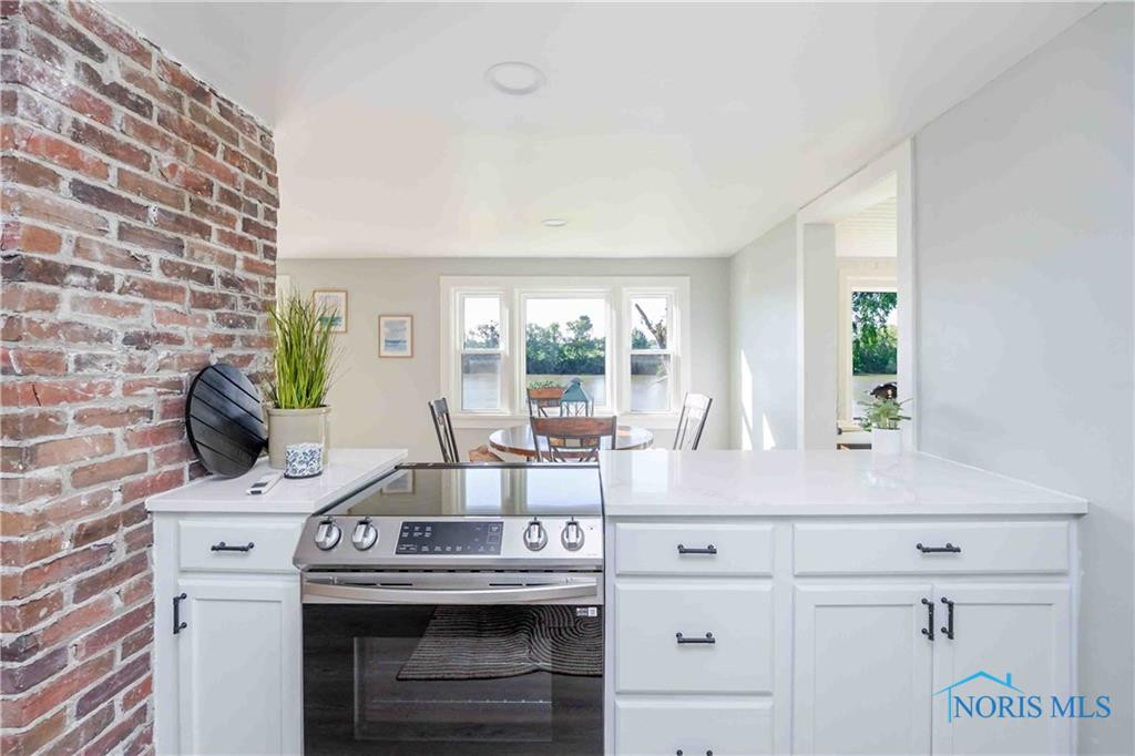 12342 W State Route 105