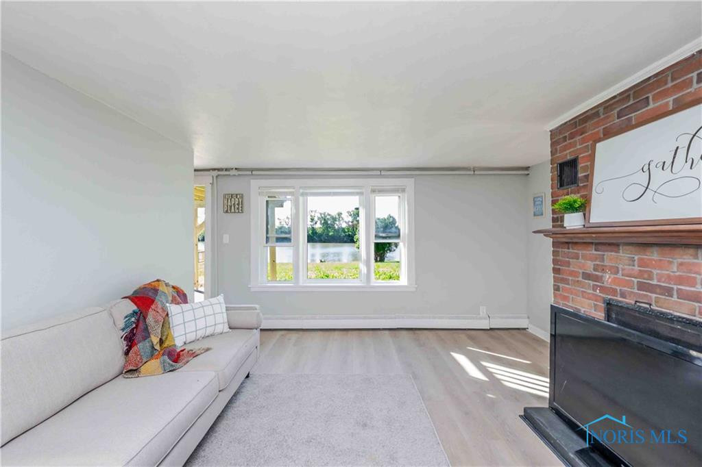 12342 W State Route 105