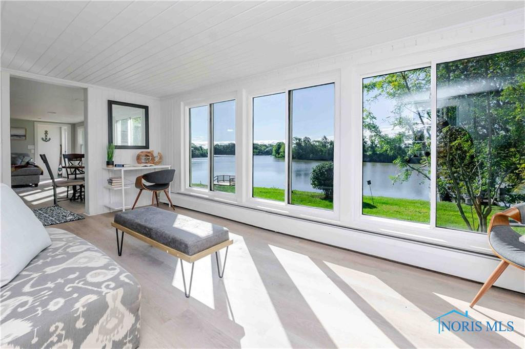 12342 W State Route 105