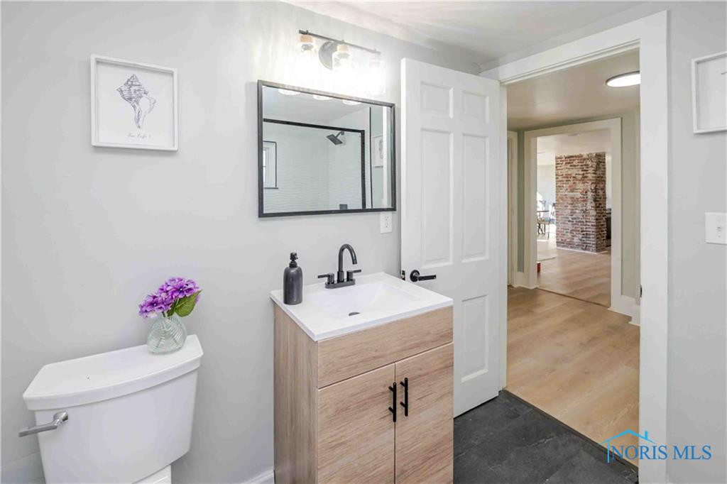 12342 W State Route 105