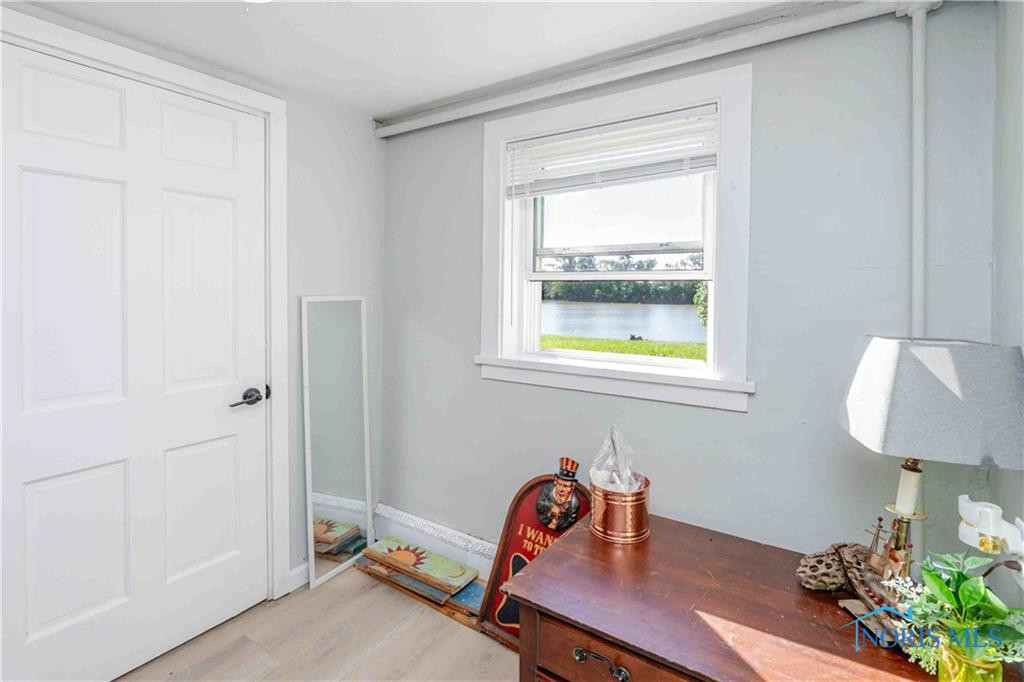 12342 W State Route 105