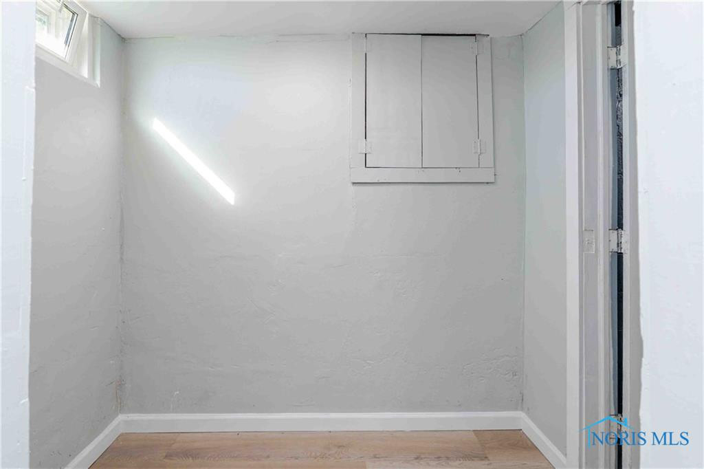 12342 W State Route 105