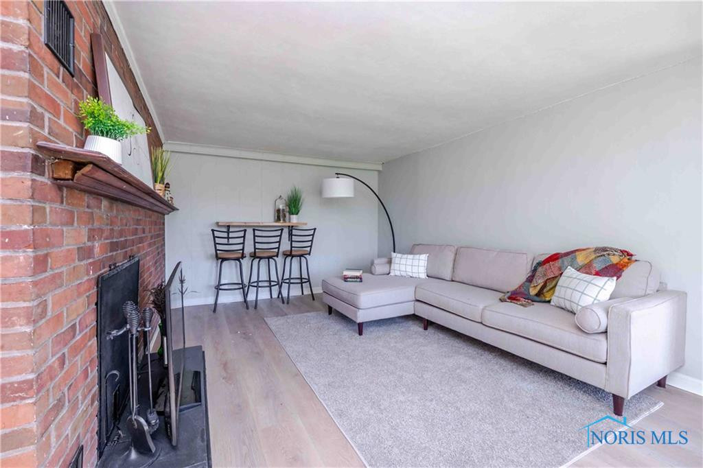 12342 W State Route 105