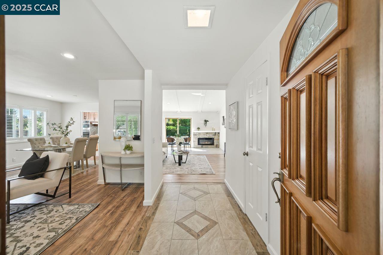 2537 Dos Rios Dr