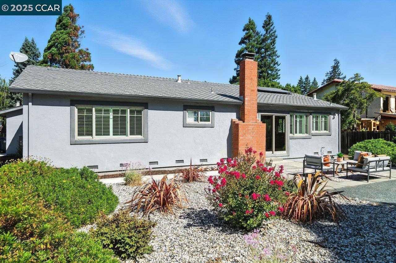 2537 Dos Rios Dr
