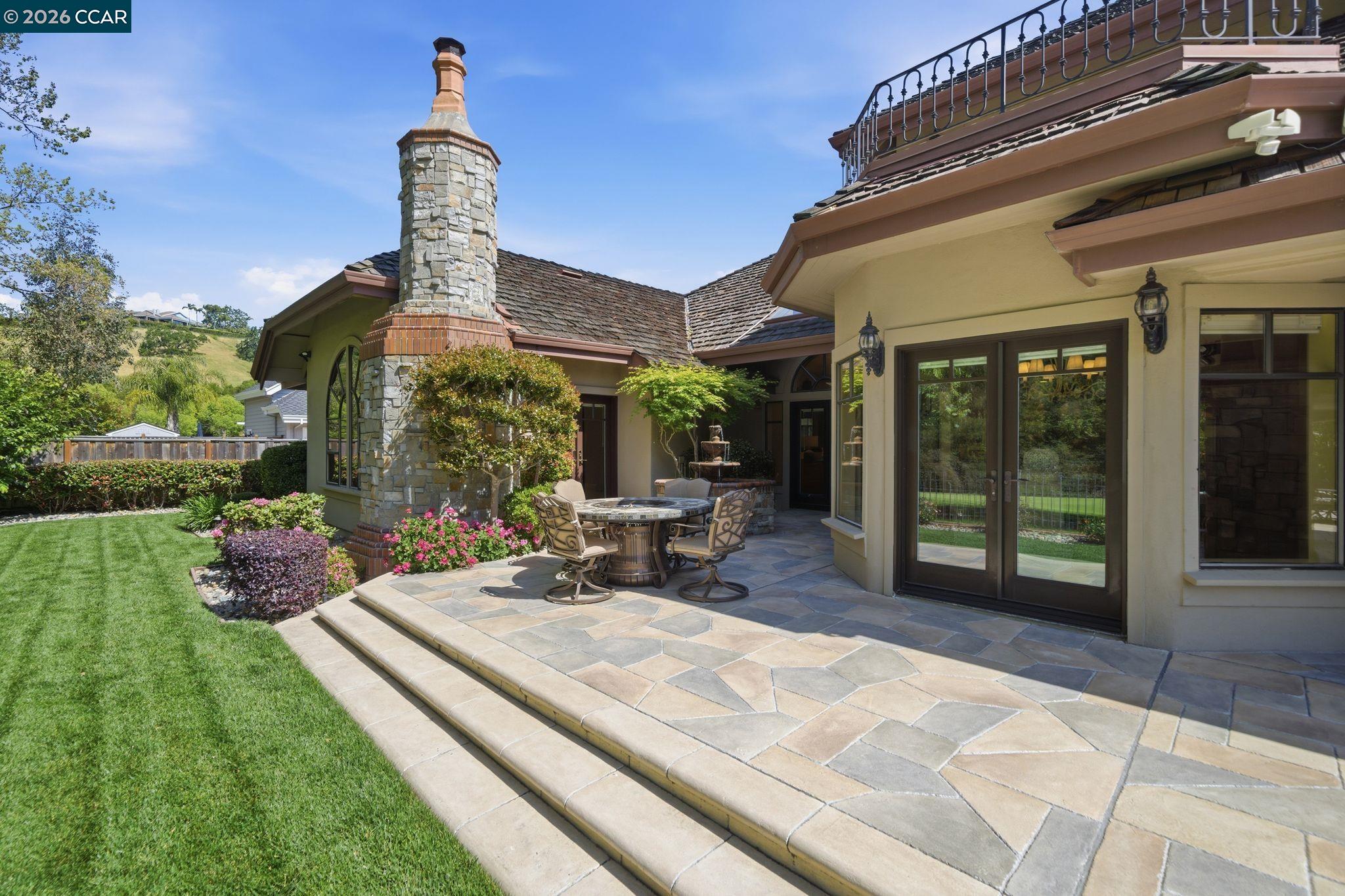 51 Red Cypress Ct