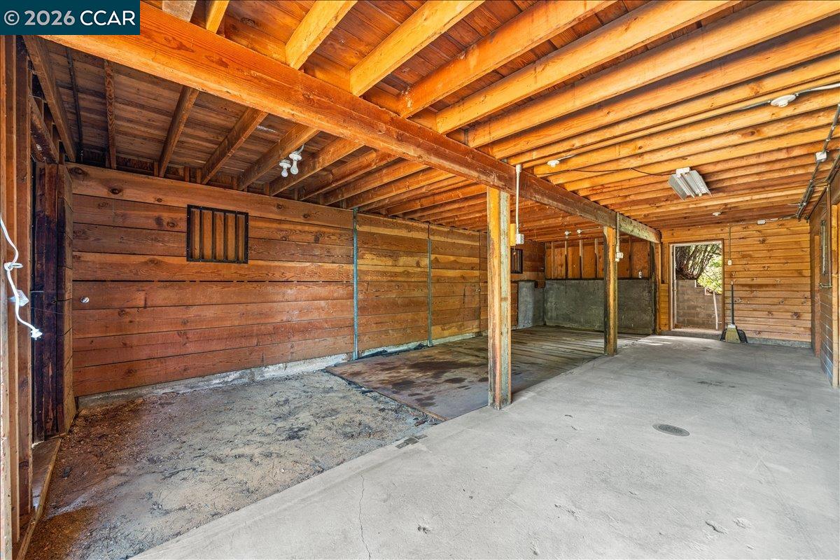 300 Oak View Ter