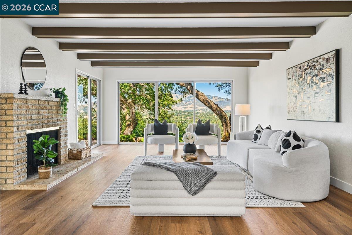 300 Oak View Ter