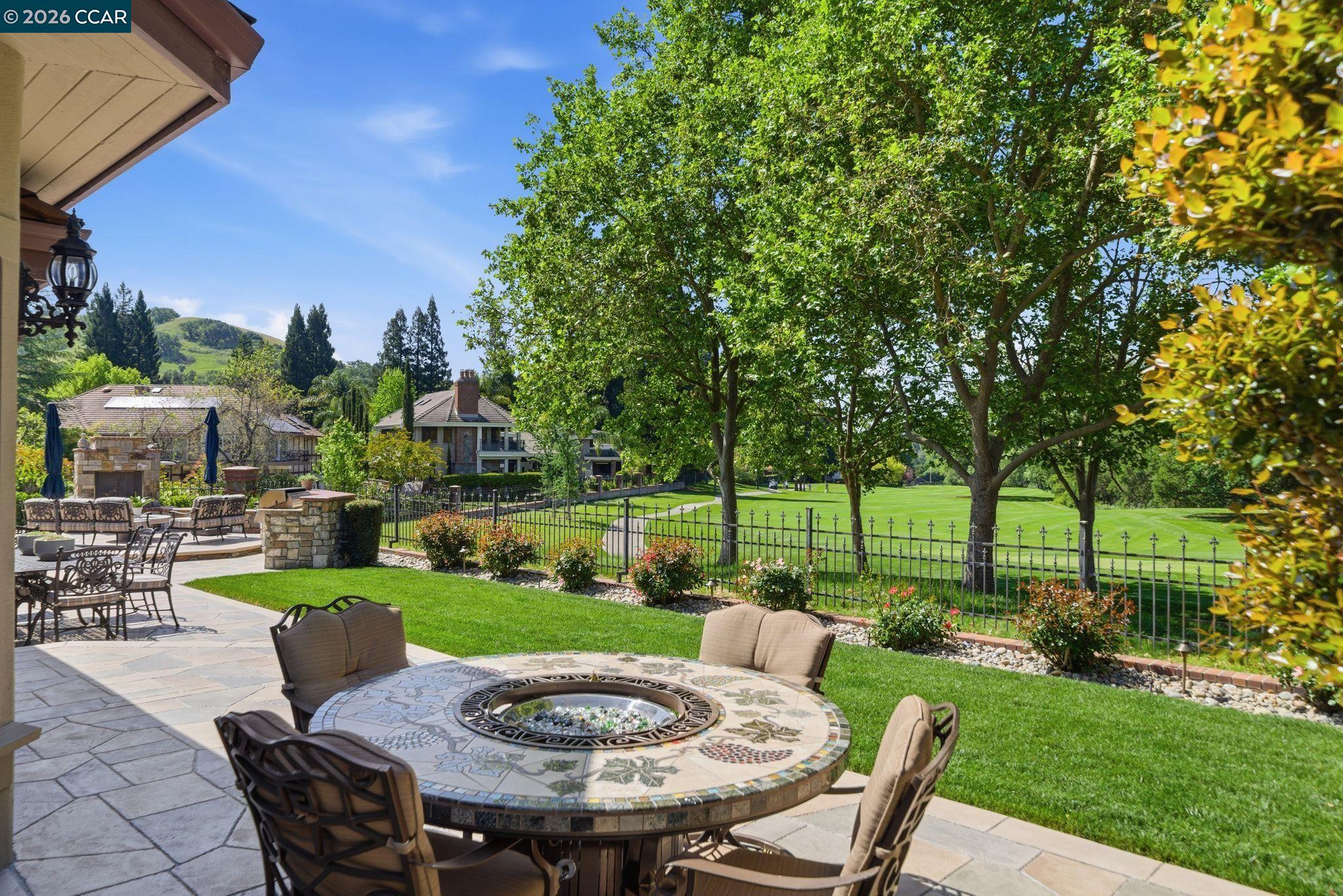 51 Red Cypress Ct