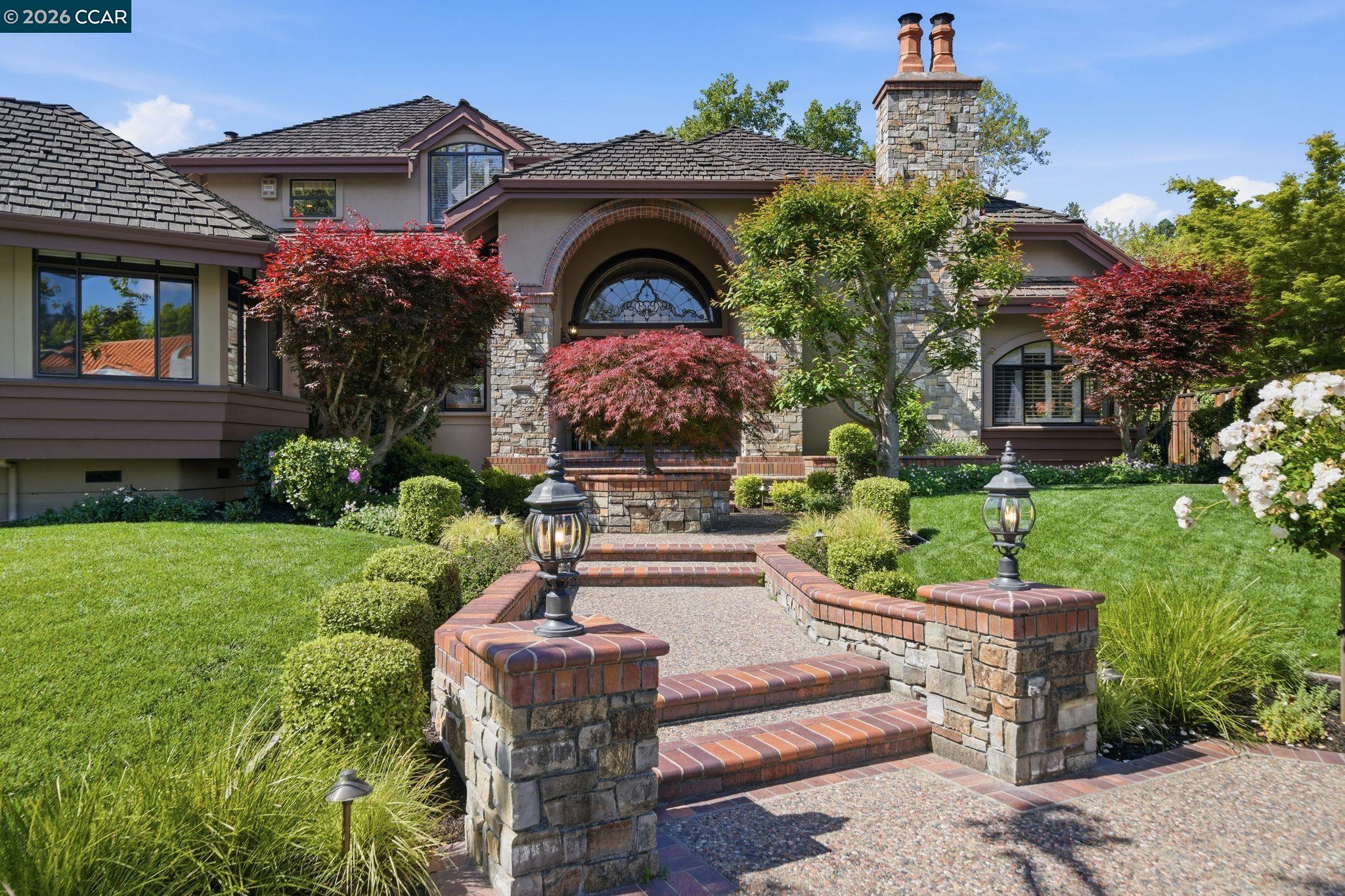 51 Red Cypress Ct