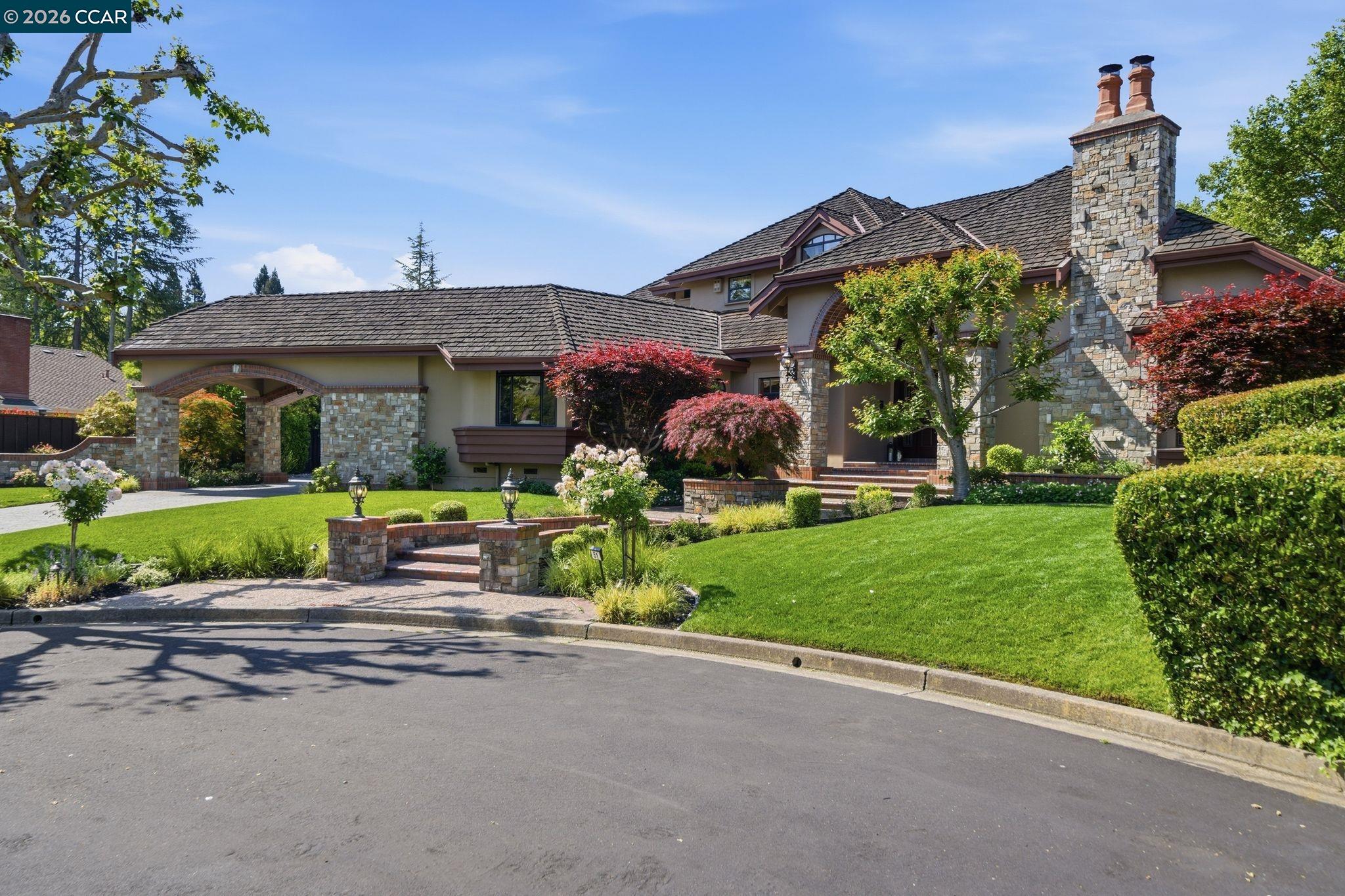 51 Red Cypress Ct