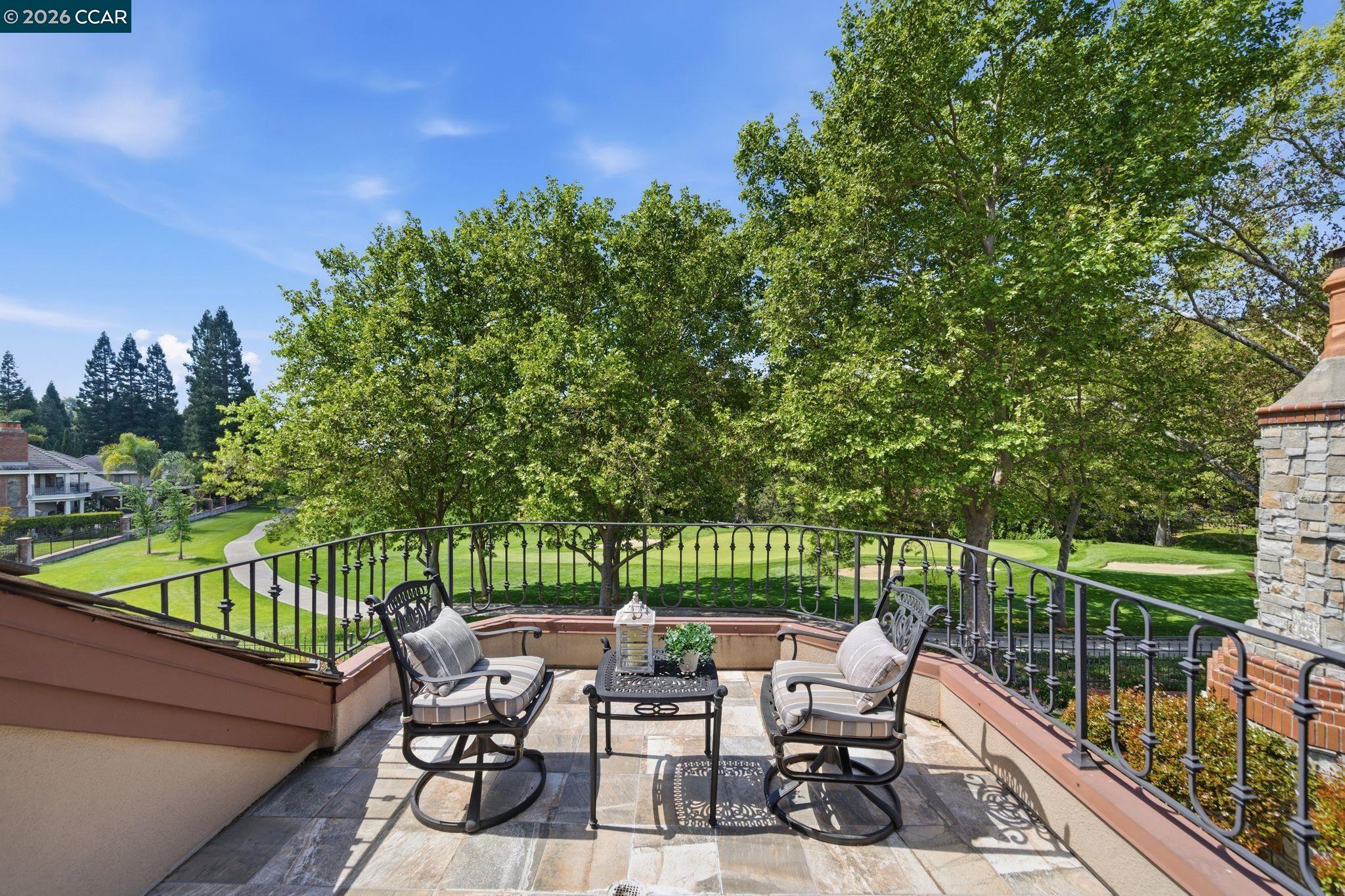51 Red Cypress Ct