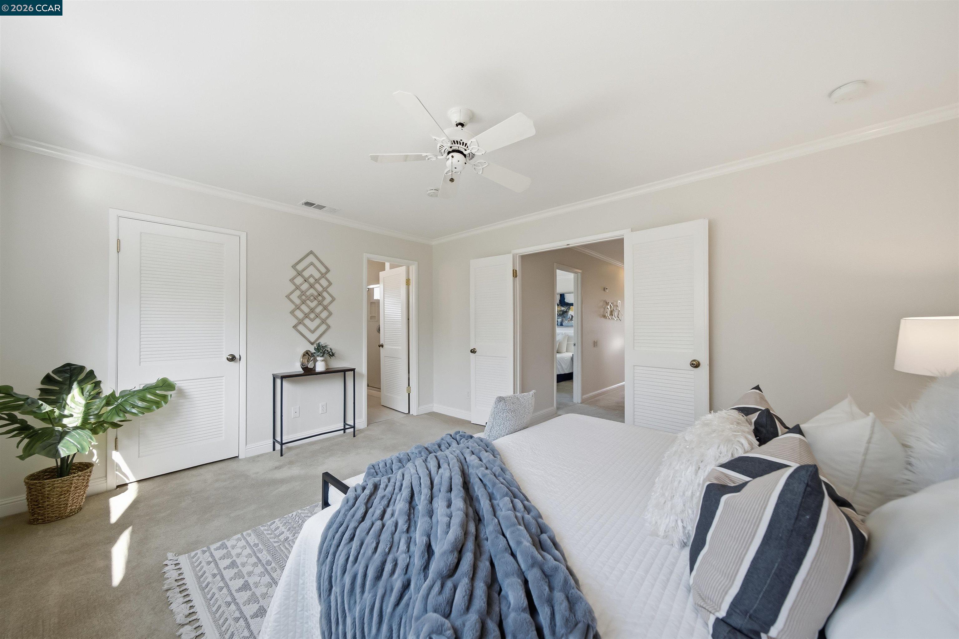3286 Burgundy Dr
