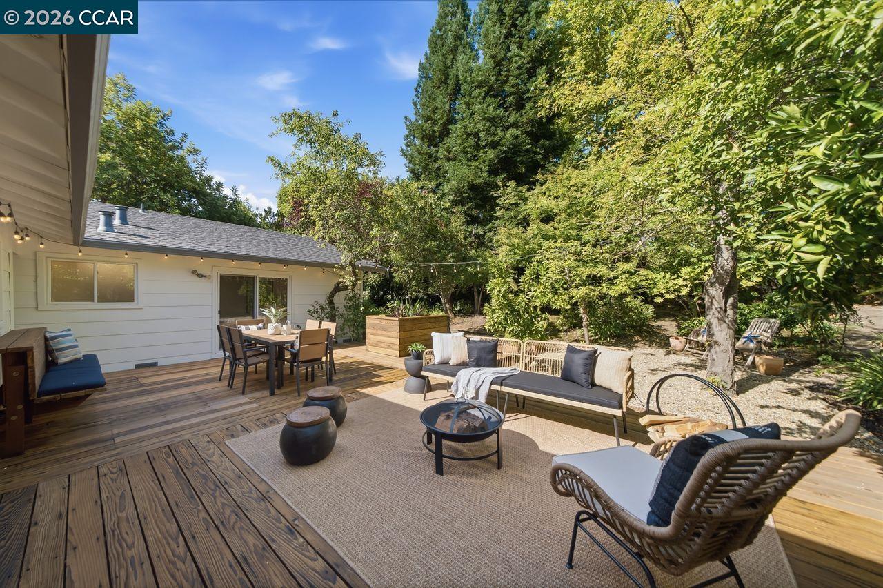 559 Old Orchard Dr