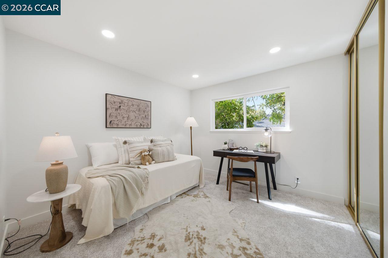 559 Old Orchard Dr