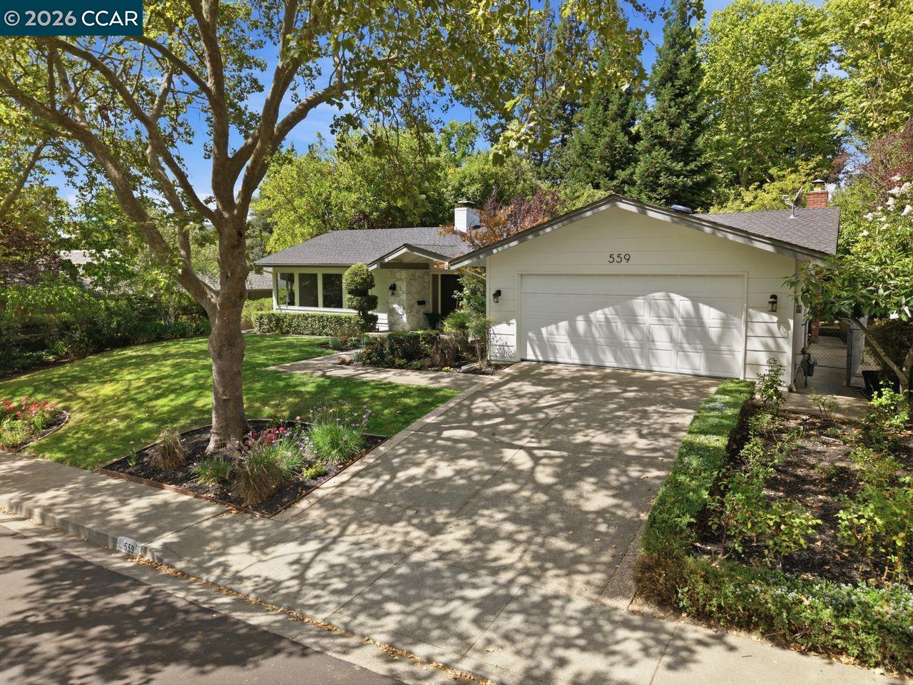 559 Old Orchard Dr