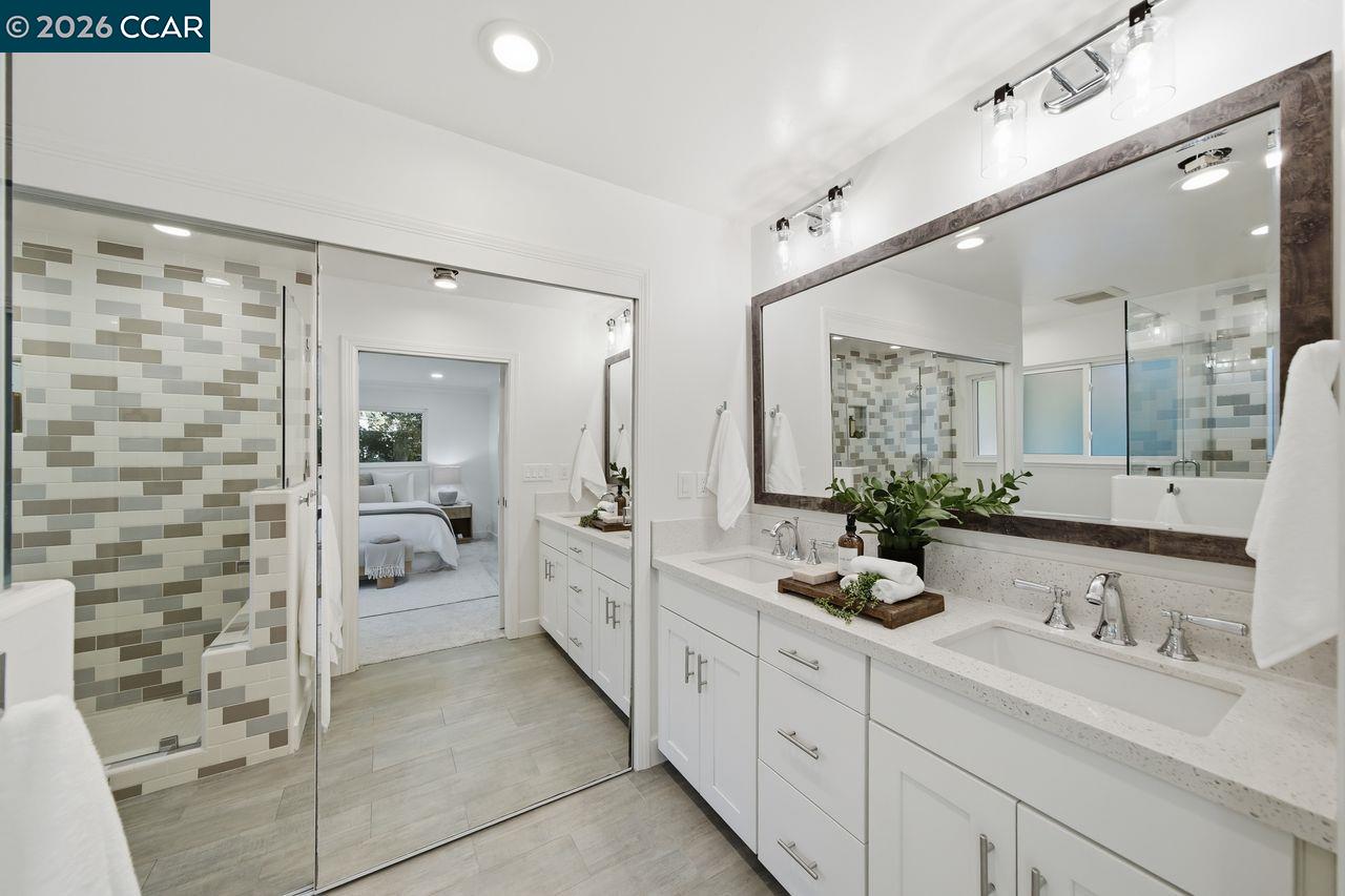 559 Old Orchard Dr