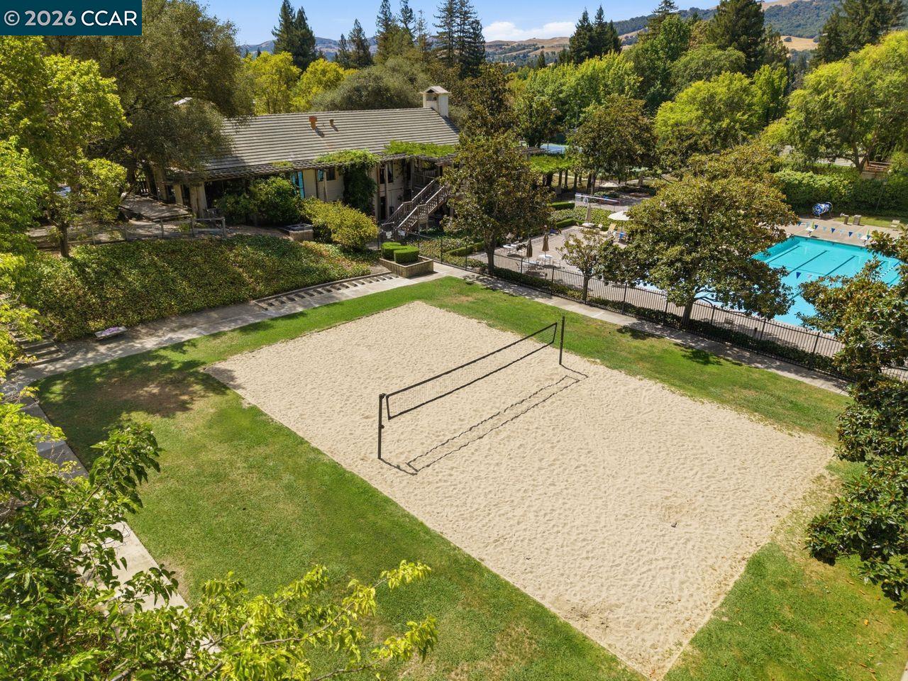 559 Old Orchard Dr