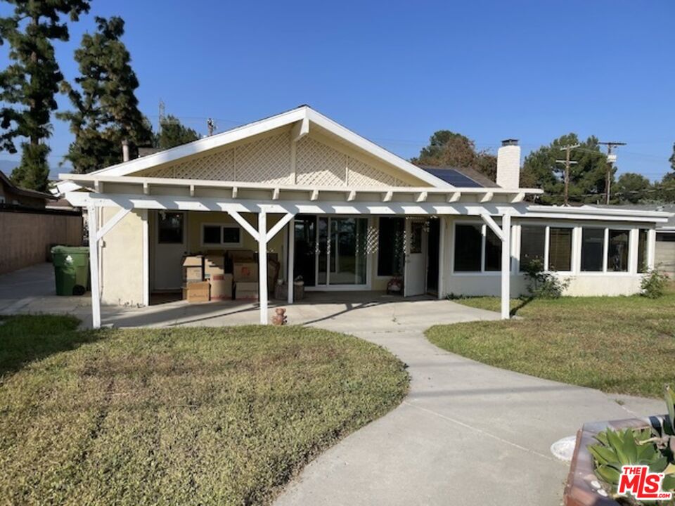 12055 Woodley Ave