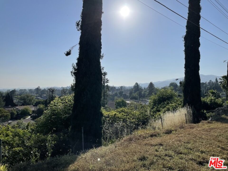 12055 Woodley Ave