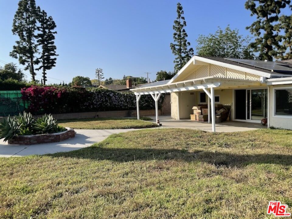 12055 Woodley Ave