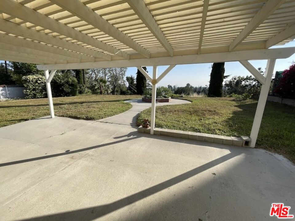 12055 Woodley Ave
