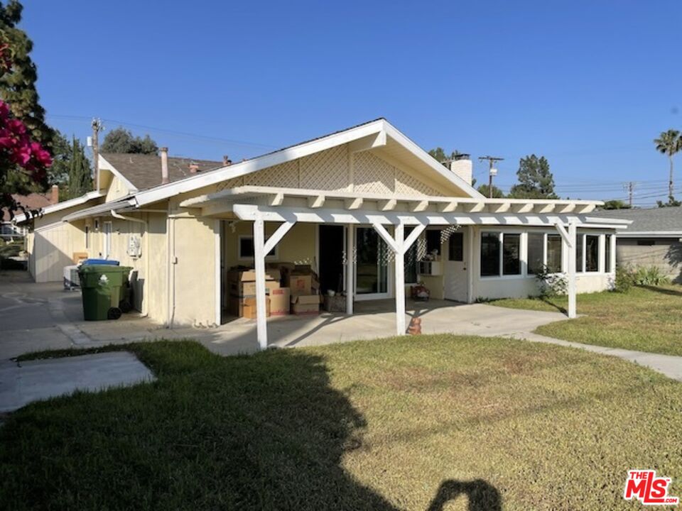 12055 Woodley Ave