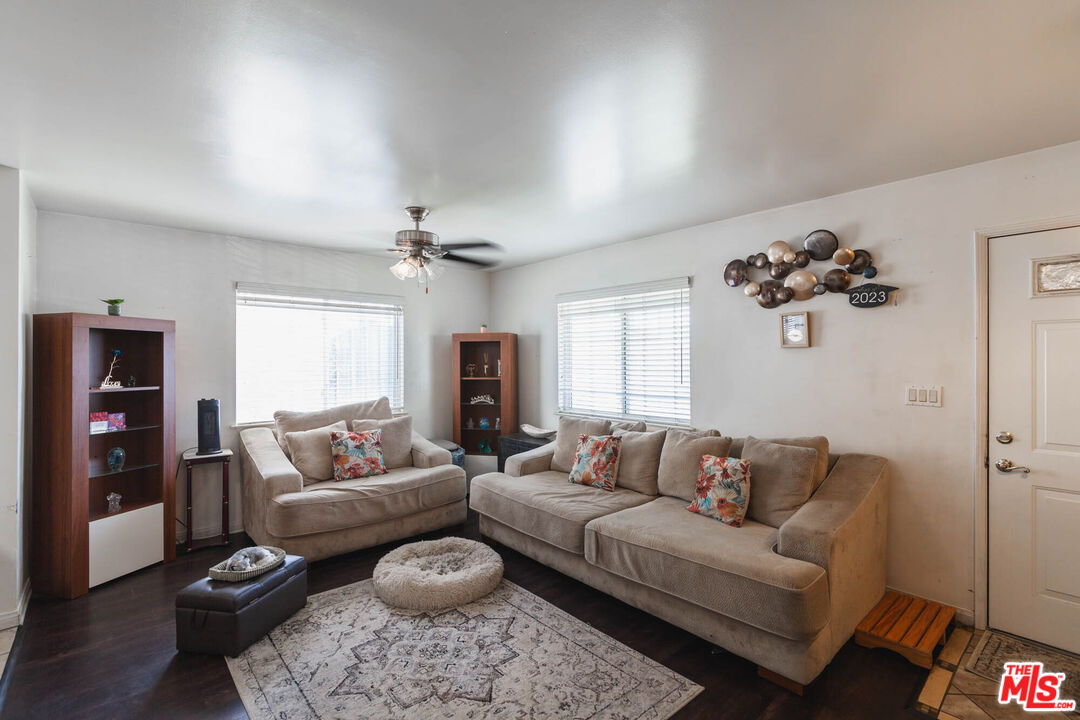 2531 Santa Ana S
