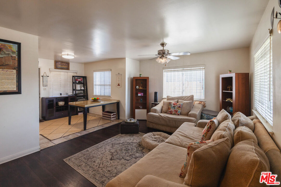 2531 Santa Ana S
