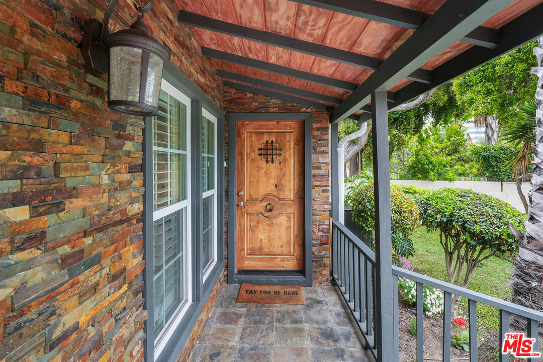 1126 S Bundy Dr