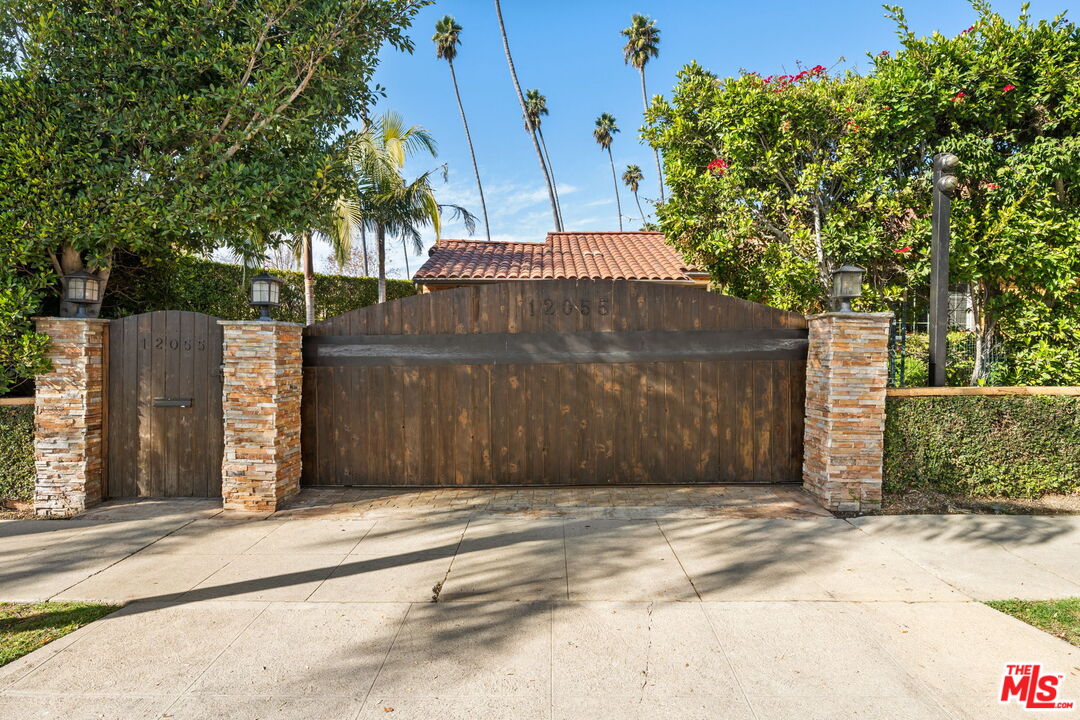 12055 Goshen Ave