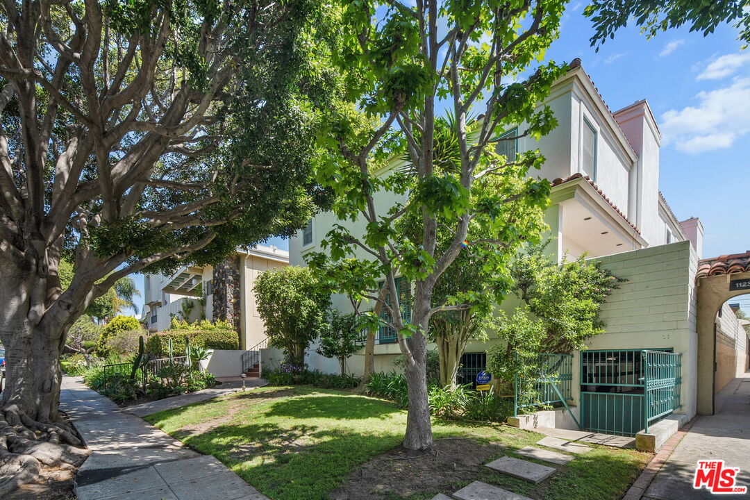 1121 Princeton St Unit: 4
