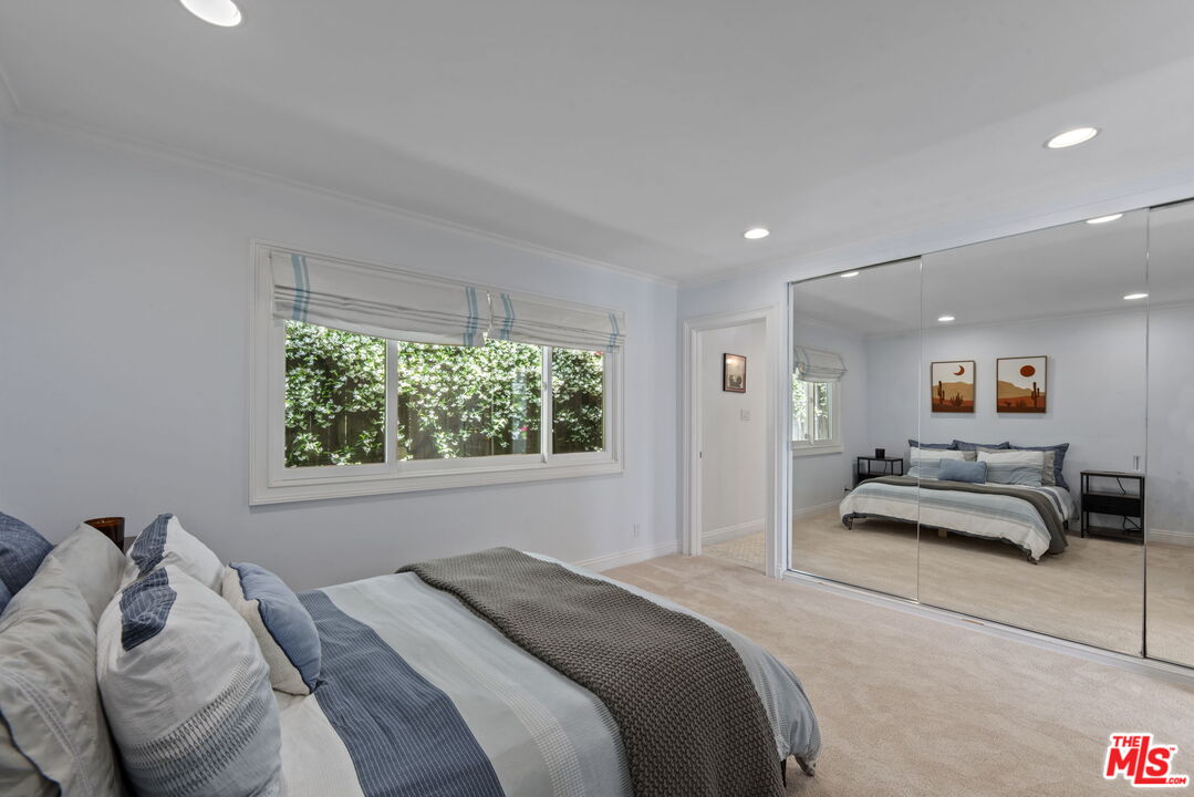 207 10th Street