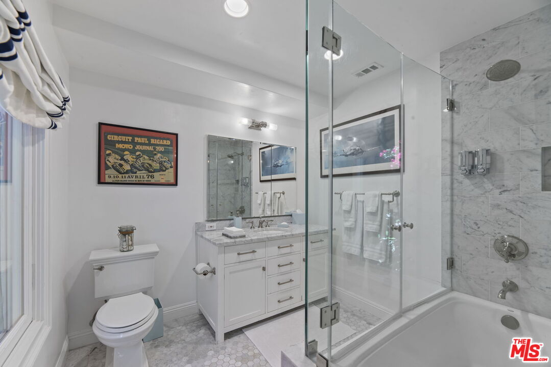 207 10th Street