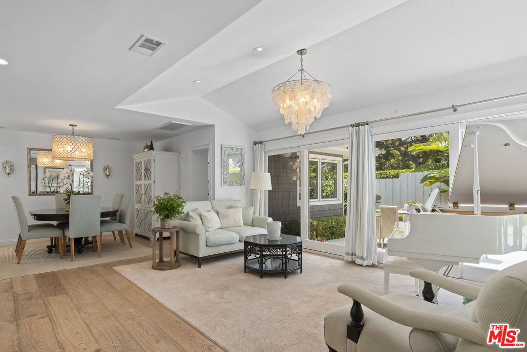 207 10th Street
