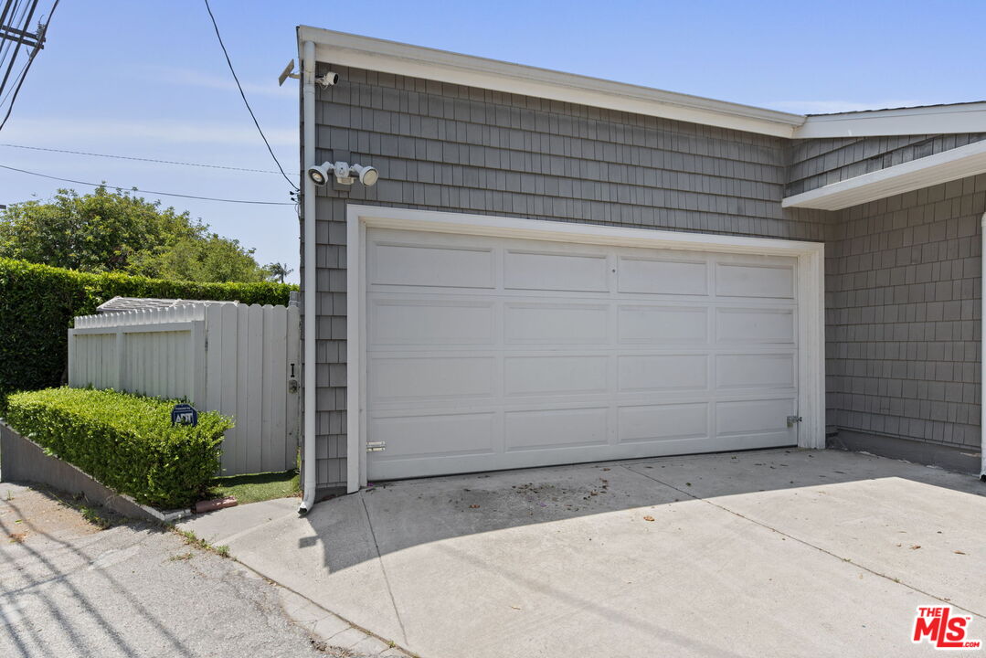 207 10th Street