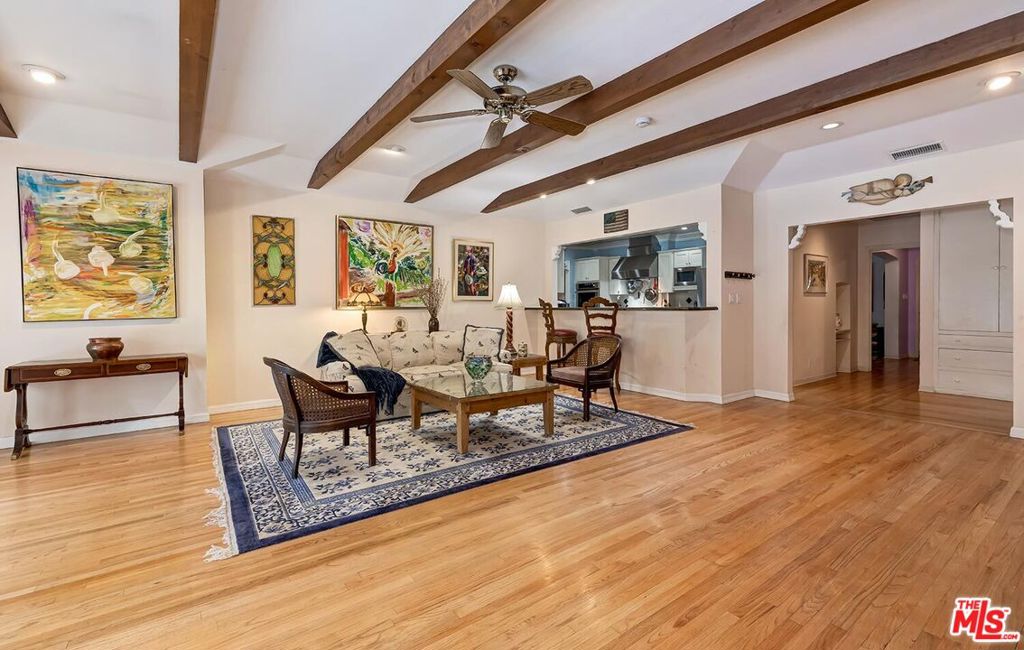 12154 Morrison Street