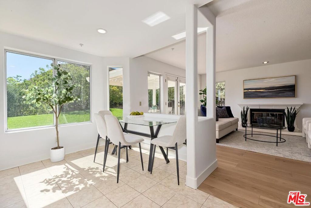 17923 Lone Oak Drive