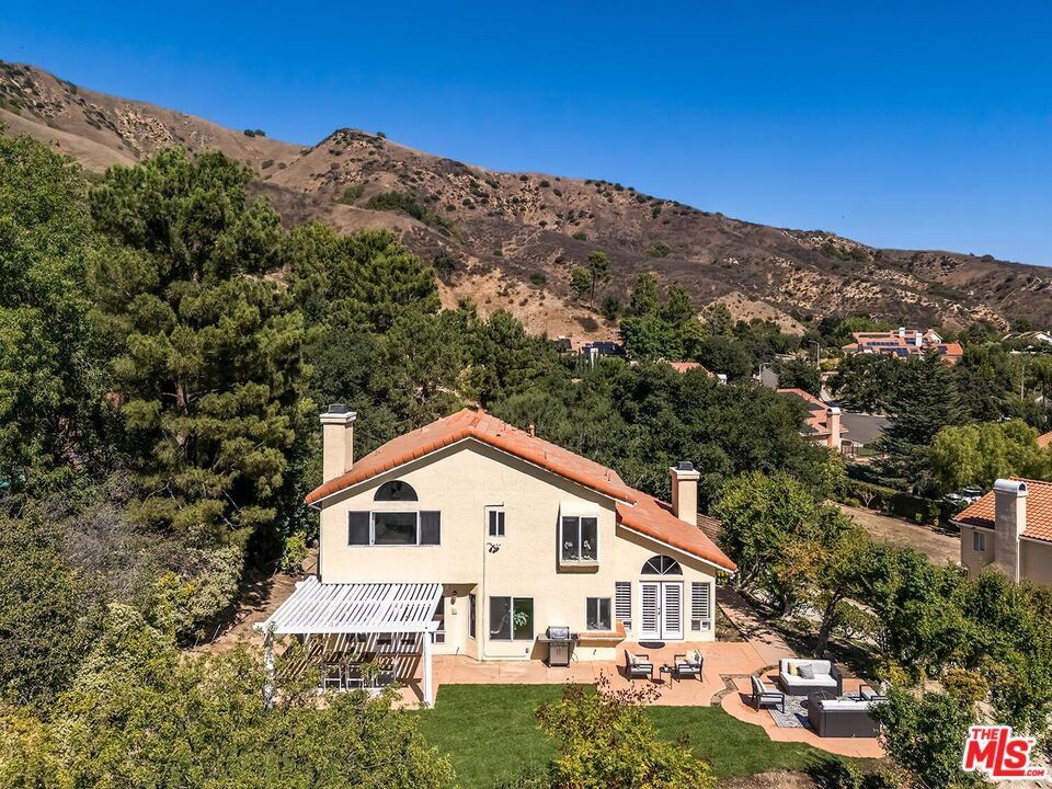 17923 Lone Oak Drive