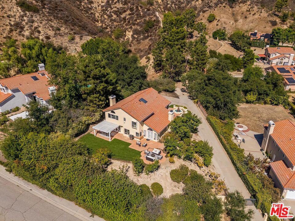 17923 Lone Oak Drive