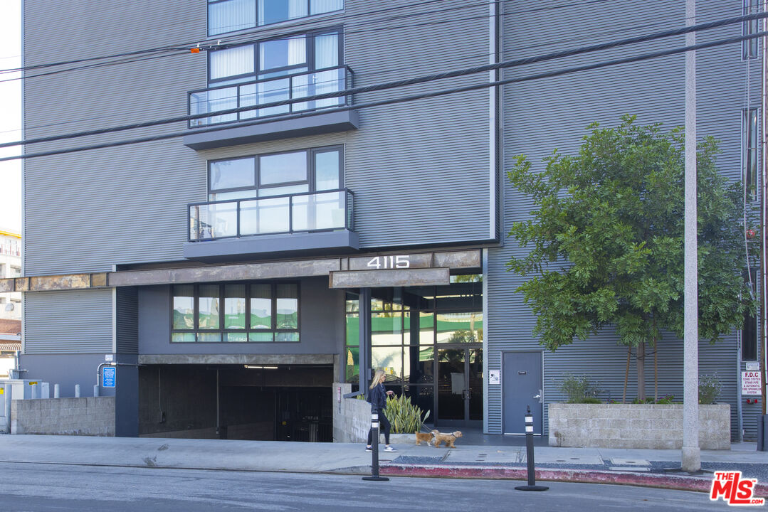 4115 Glencoe Ave Unit: 412