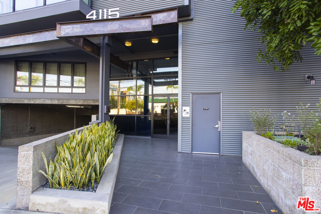 4115 Glencoe Ave Unit: 412