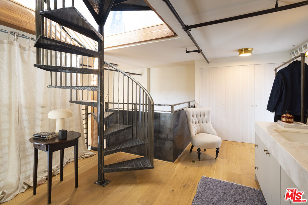 4115 Glencoe Ave Unit: 412