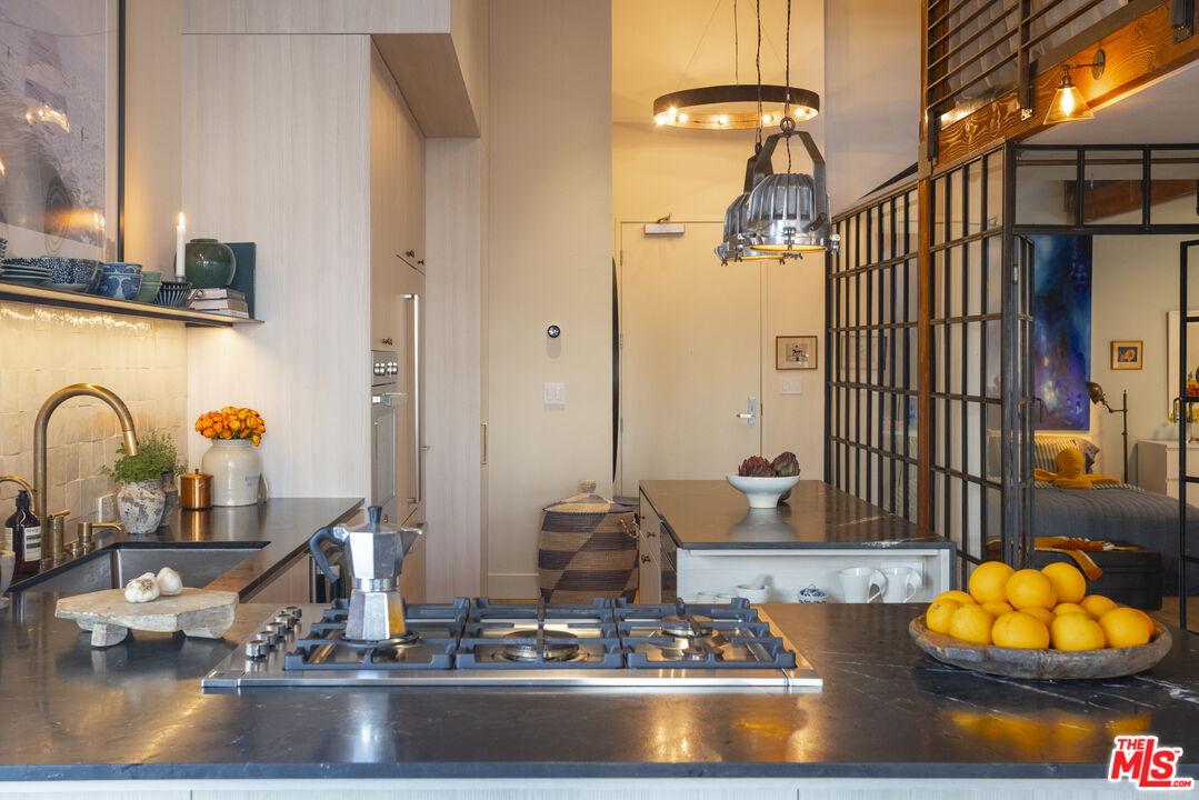 4115 Glencoe Ave Unit: 412