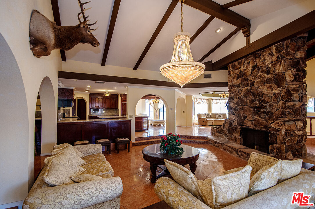 35931 Via Famero Dr